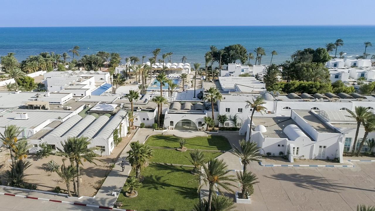 Hari Club Beach Resort Aghir Екстер'єр фото