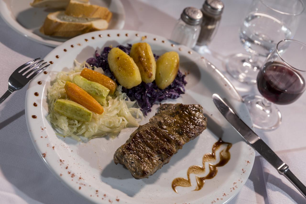 Hari Club Beach Resort Aghir Екстер'єр фото
